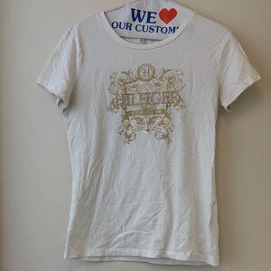 Tommy Hilfiger Women's Medium White and Gold Graphic Tee